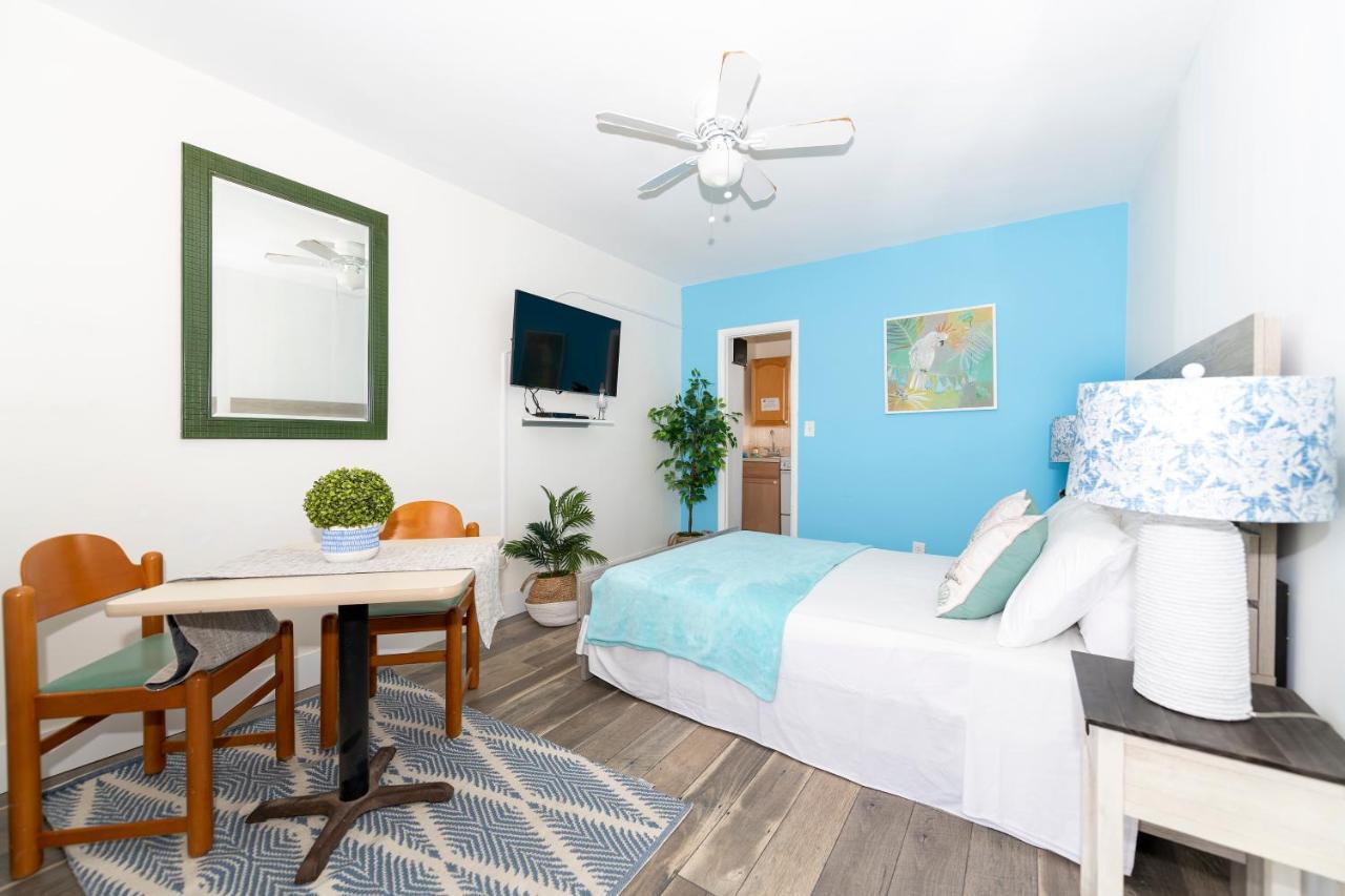 Tropic Isle Hotel & Apartment ハリウッド エクステリア 写真