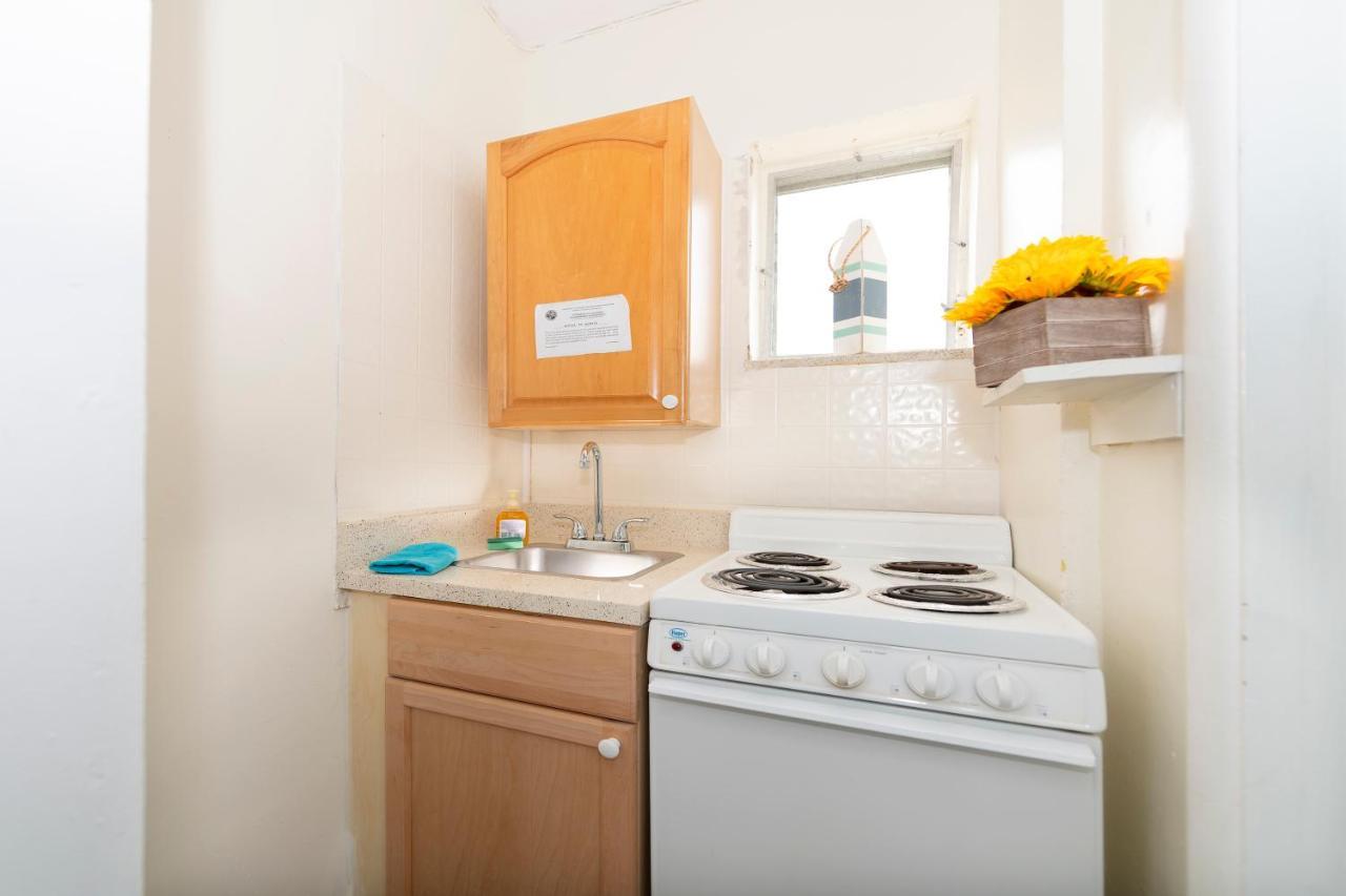 Tropic Isle Hotel & Apartment ハリウッド エクステリア 写真
