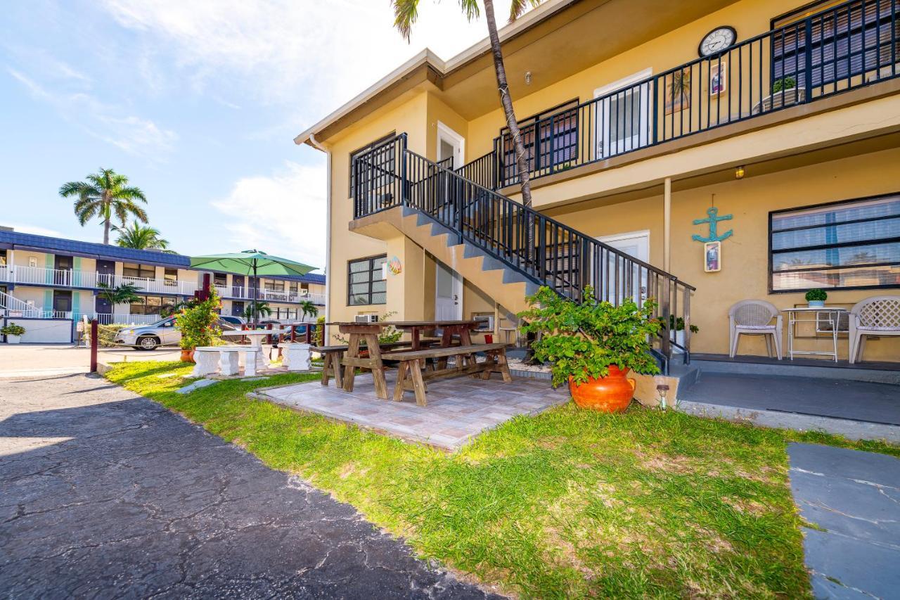 Tropic Isle Hotel & Apartment ハリウッド エクステリア 写真