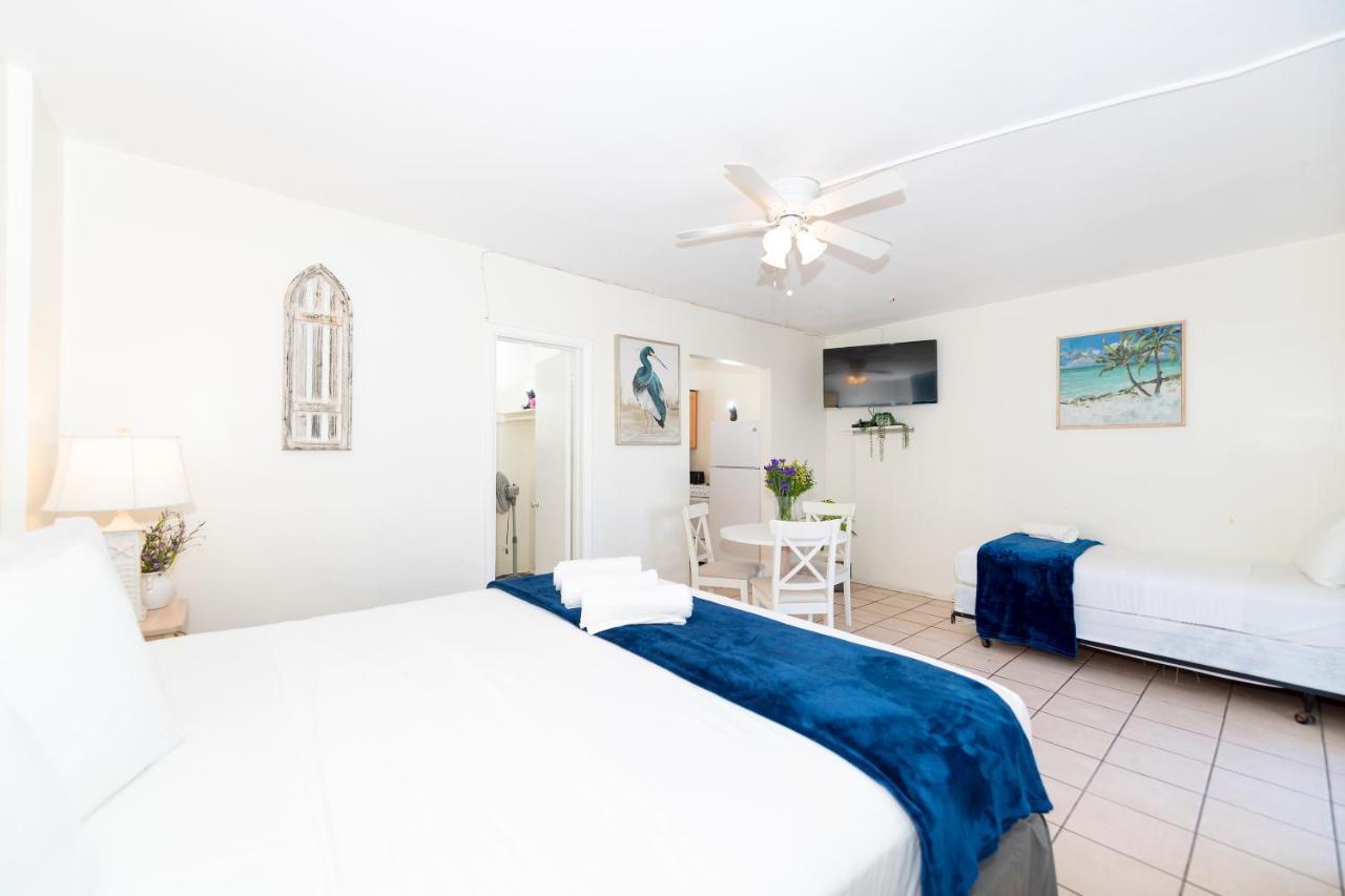 Tropic Isle Hotel & Apartment ハリウッド エクステリア 写真