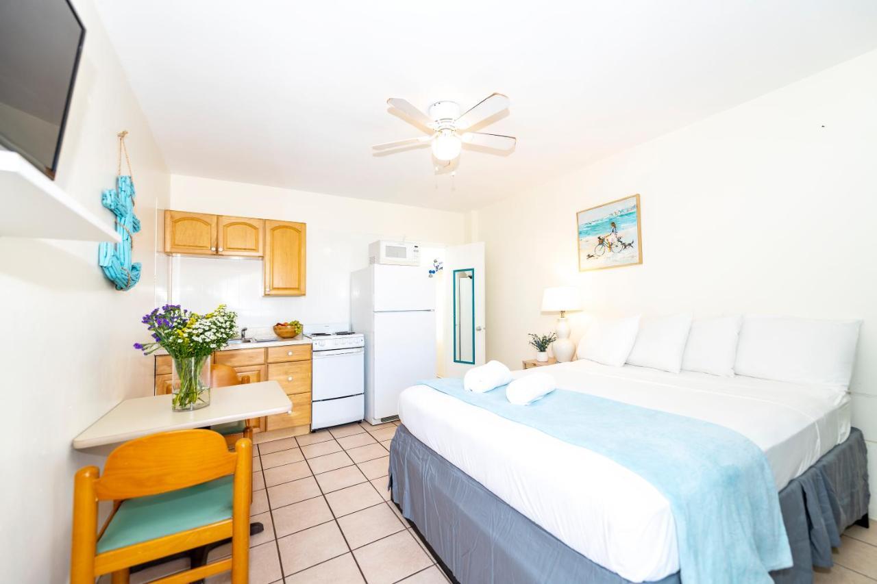 Tropic Isle Hotel & Apartment ハリウッド エクステリア 写真