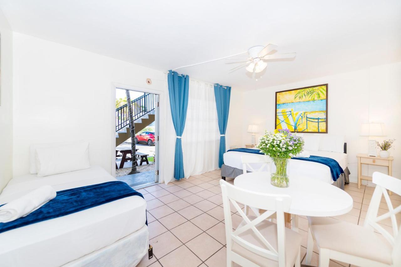 Tropic Isle Hotel & Apartment ハリウッド エクステリア 写真