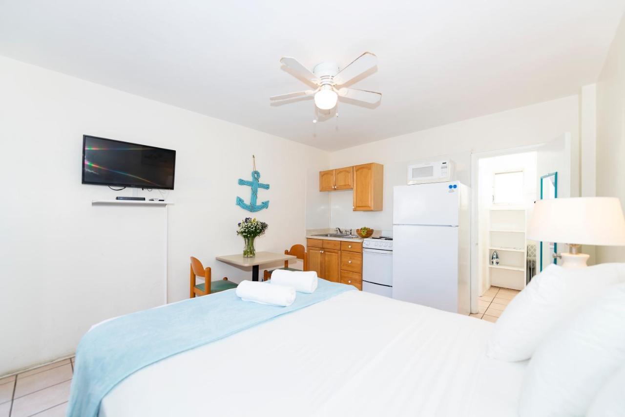Tropic Isle Hotel & Apartment ハリウッド エクステリア 写真