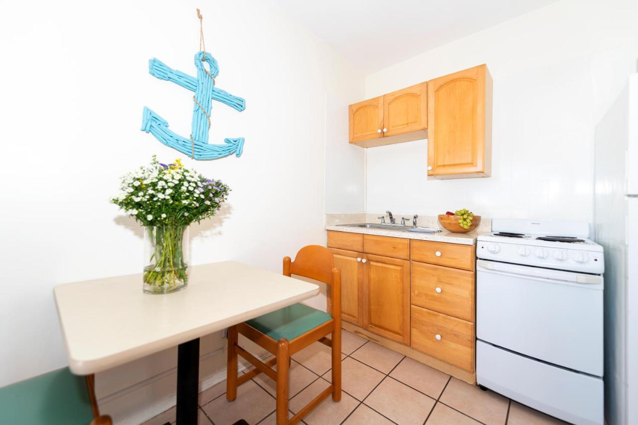 Tropic Isle Hotel & Apartment ハリウッド エクステリア 写真