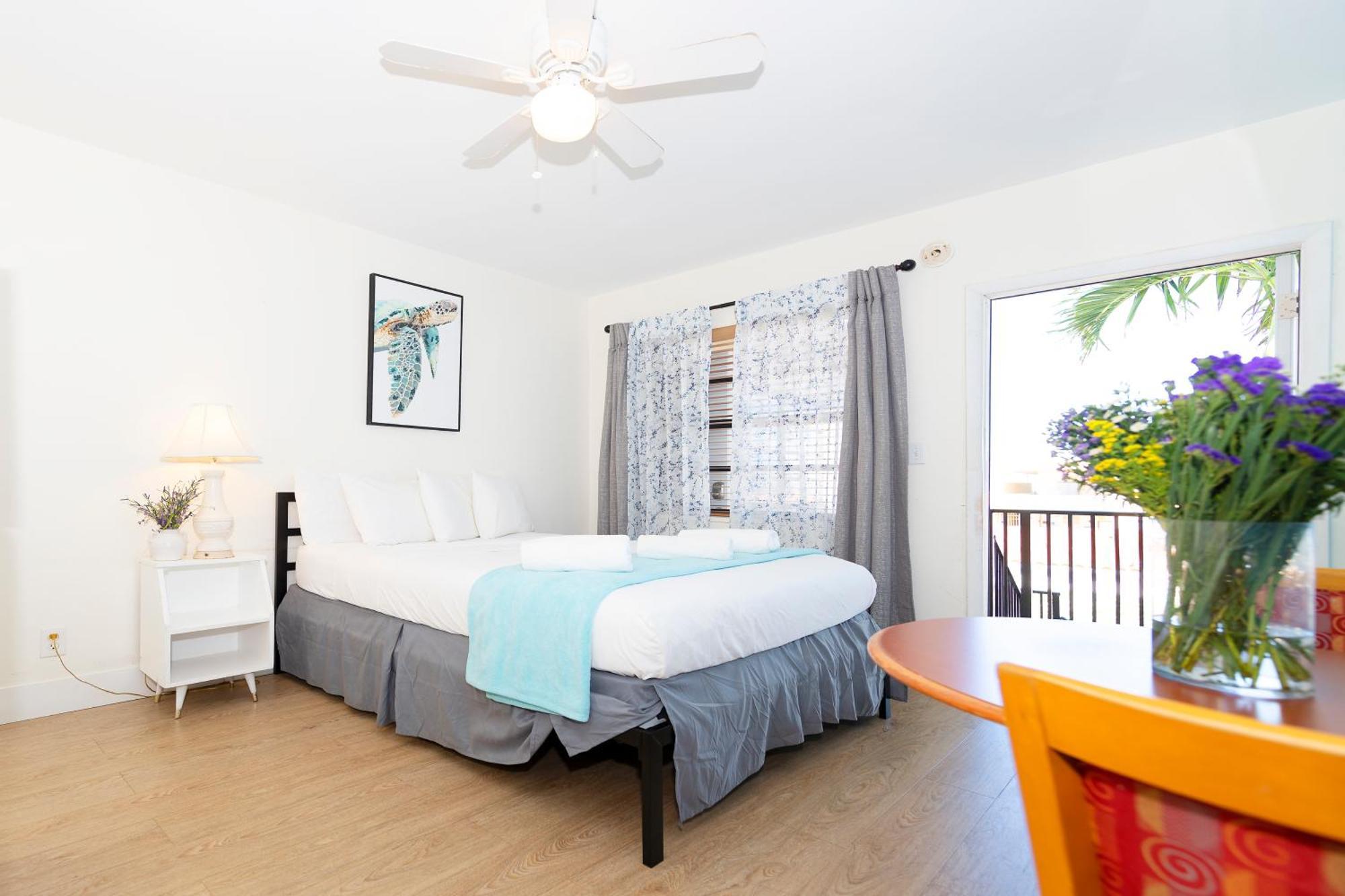 Tropic Isle Hotel & Apartment ハリウッド エクステリア 写真